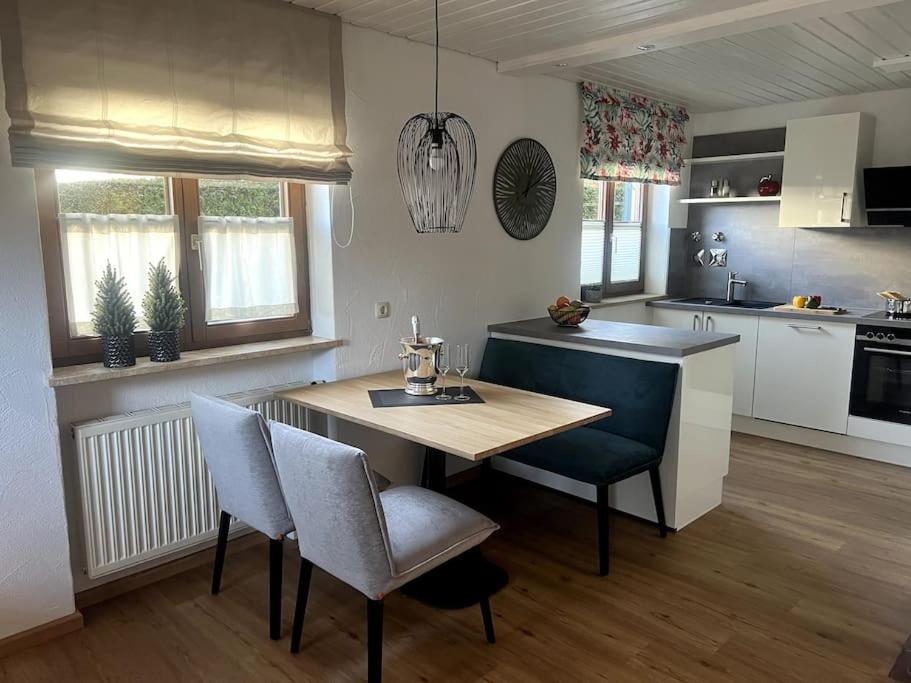 Apartamento Urlaub Im Sonnendorf Burgberg Exterior foto